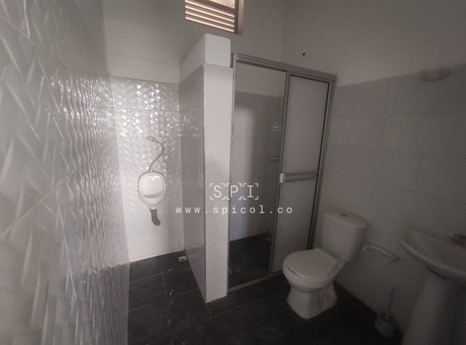 Bodega en arriendo en Belén San Bernardo, Medellín, 185 m² · foto 5 de 11