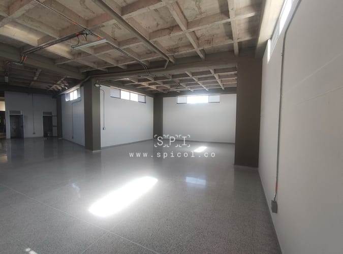 Bodega en arriendo en Belén San Bernardo, Medellín, 185 m² · foto 10 de 11