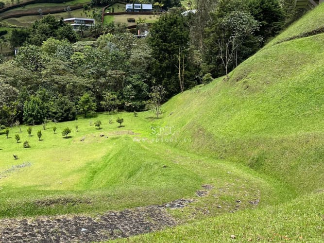 Lote en venta en Loma Del Chocho, Envigado, 3522 m² · foto 9 de 17