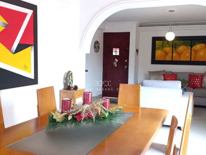 Casa de 5 alcobas en venta en Loma De Los Bernal, Medellín, 156 m² · foto 7 de 20