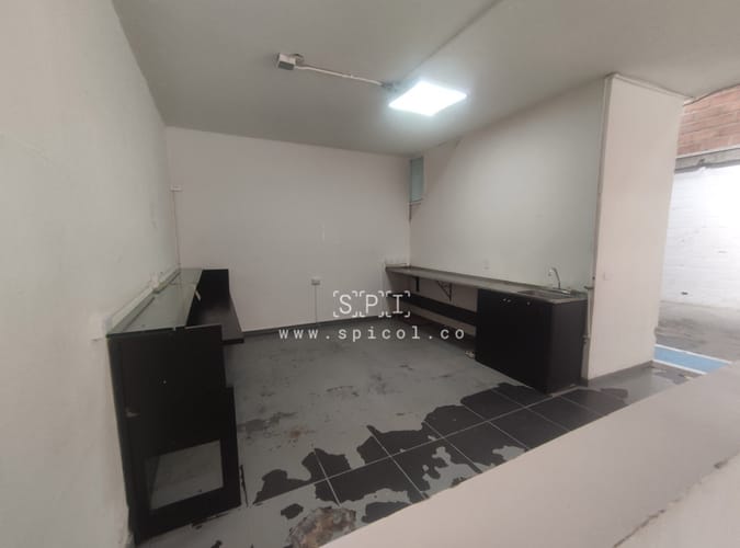 Bodega en arriendo en El Chagualo, Medellín, 500 m² · foto 8 de 22