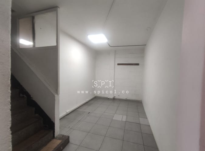 Bodega en arriendo en El Chagualo, Medellín, 500 m² · foto 11 de 22