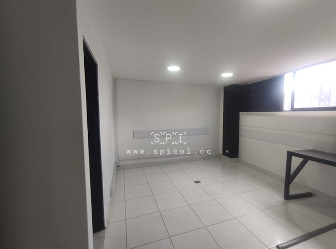 Bodega en arriendo en El Chagualo, Medellín, 500 m² · foto 20 de 22