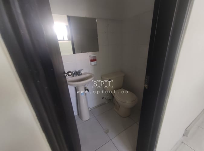 Bodega en arriendo en El Chagualo, Medellín, 500 m² · foto 21 de 22