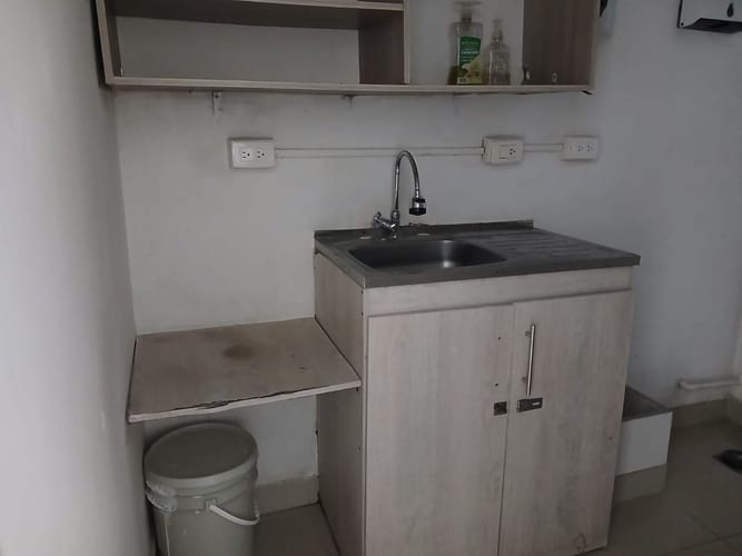 Local en venta en El Poblado, Medellín, 49 m² · foto 5 de 5
