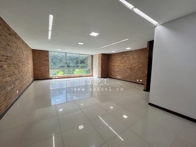 Oficina en arriendo en El Poblado, Medellín, 60 m² · foto 7 de 17