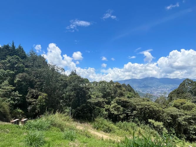 Lote en venta en Loma Del Chocho, Envigado, 3840 m² · foto 9 de 18