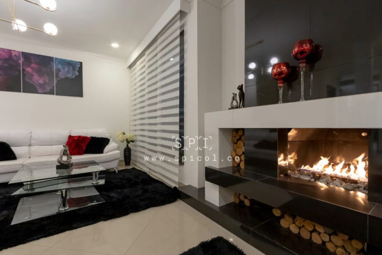 Casa de 4 alcobas en venta en El Tesoro, Medellín, 427 m² · foto 3 de 24