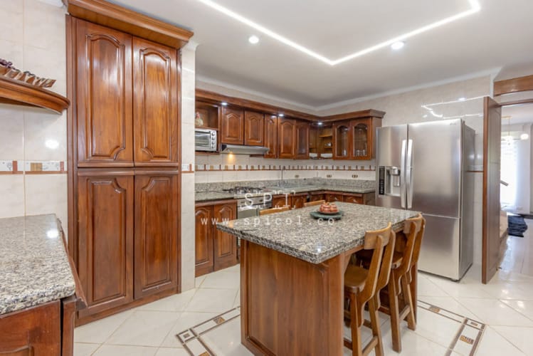 Casa de 4 alcobas en venta en El Tesoro, Medellín, 427 m² · foto 6 de 24