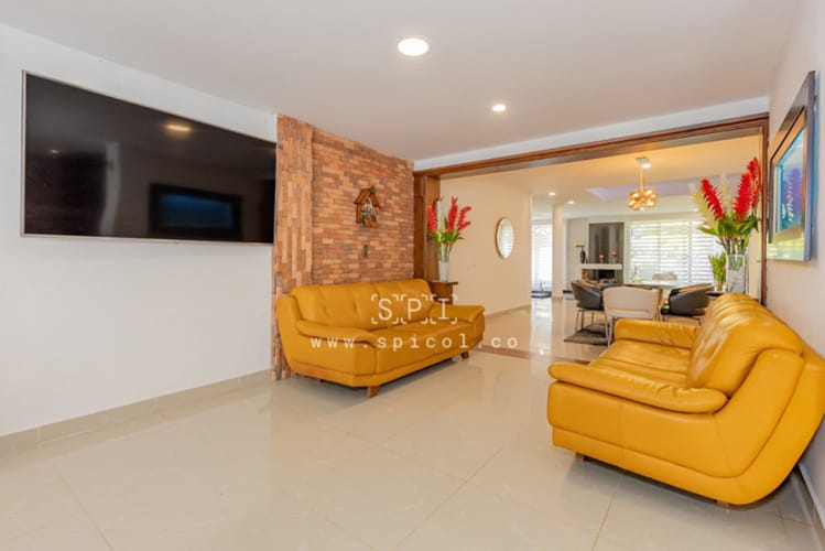 Casa de 4 alcobas en venta en El Tesoro, Medellín, 427 m² · foto 17 de 24