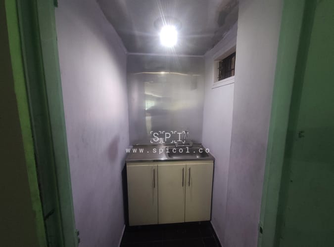 Bodega en arriendo en Belén, Medellín, 135 m² · foto 7 de 10
