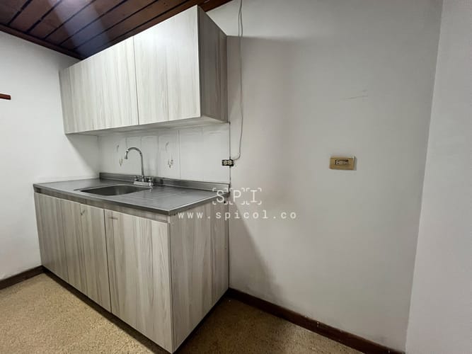Local en arriendo en La Mota, Medellín, 102 m² · foto 12 de 20