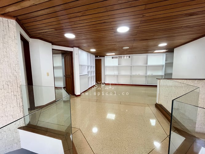 Local en arriendo en La Mota, Medellín, 102 m² · foto 13 de 20