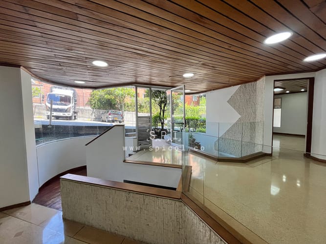 Local en arriendo en La Mota, Medellín, 102 m² · foto 19 de 20