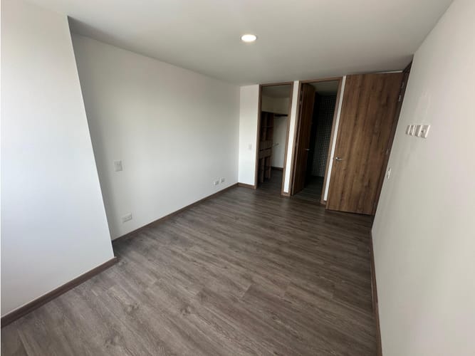 Apartamento de 2 alcobas en arriendo en Las Vegas, Envigado, 75 m² · foto 13 de 24