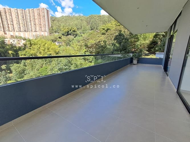 Apartamento de 2 alcobas en venta en Las Palmas, Medellín, 115 m² · foto 20 de 24