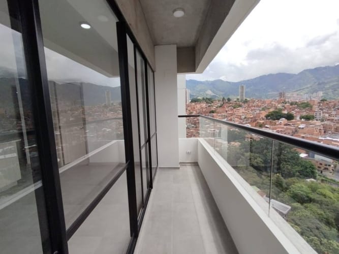 Apartamento de 2 alcobas en venta en Santa Ana, Bello, 61 m² · foto 7 de 21