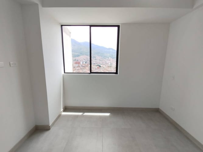 Apartamento de 2 alcobas en venta en Santa Ana, Bello, 61 m² · foto 11 de 21