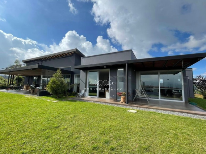 Casa de 3 alcobas en venta en Loma Del Esmeraldal, Envigado, 407 m² · foto 14 de 17
