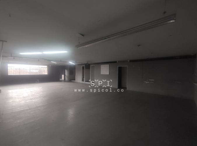 Bodega en arriendo en Colombia, Medellín, 520 m² · foto 10 de 20