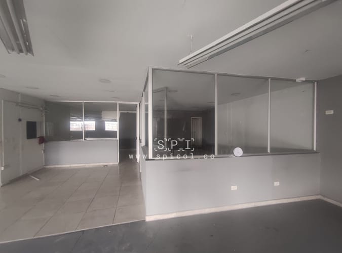 Bodega en arriendo en Colombia, Medellín, 520 m² · foto 17 de 20