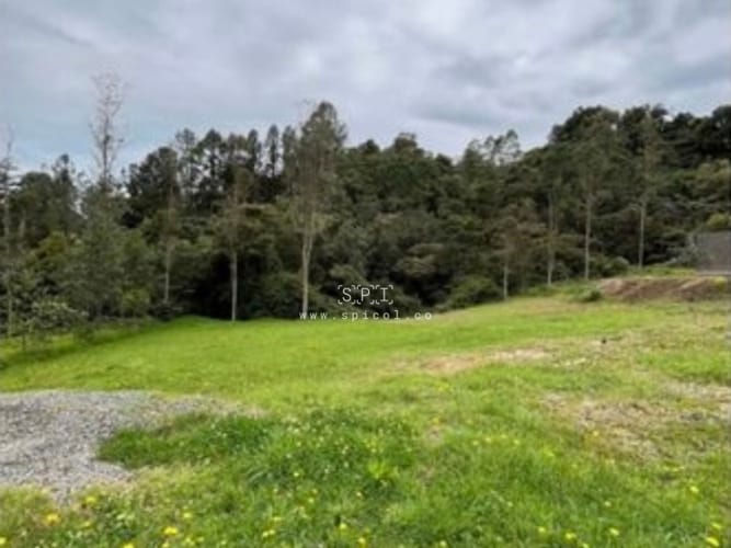 Lote en venta en Loma Del Esmeraldal, Envigado, 1705 m² · foto 2 de 9