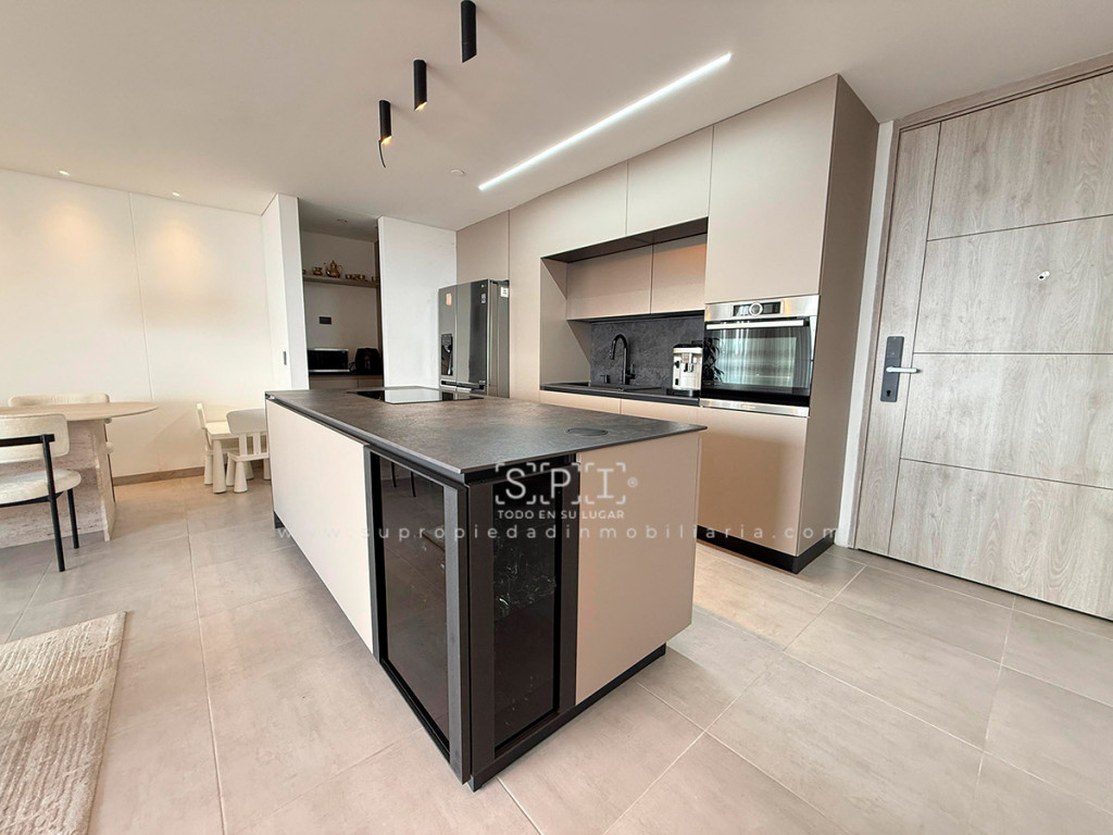 Apartamento en venta en La Inmaculada, Envigado · foto 6 de 24