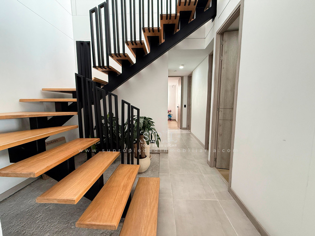 Apartamento en venta en La Inmaculada, Envigado · foto 9 de 24