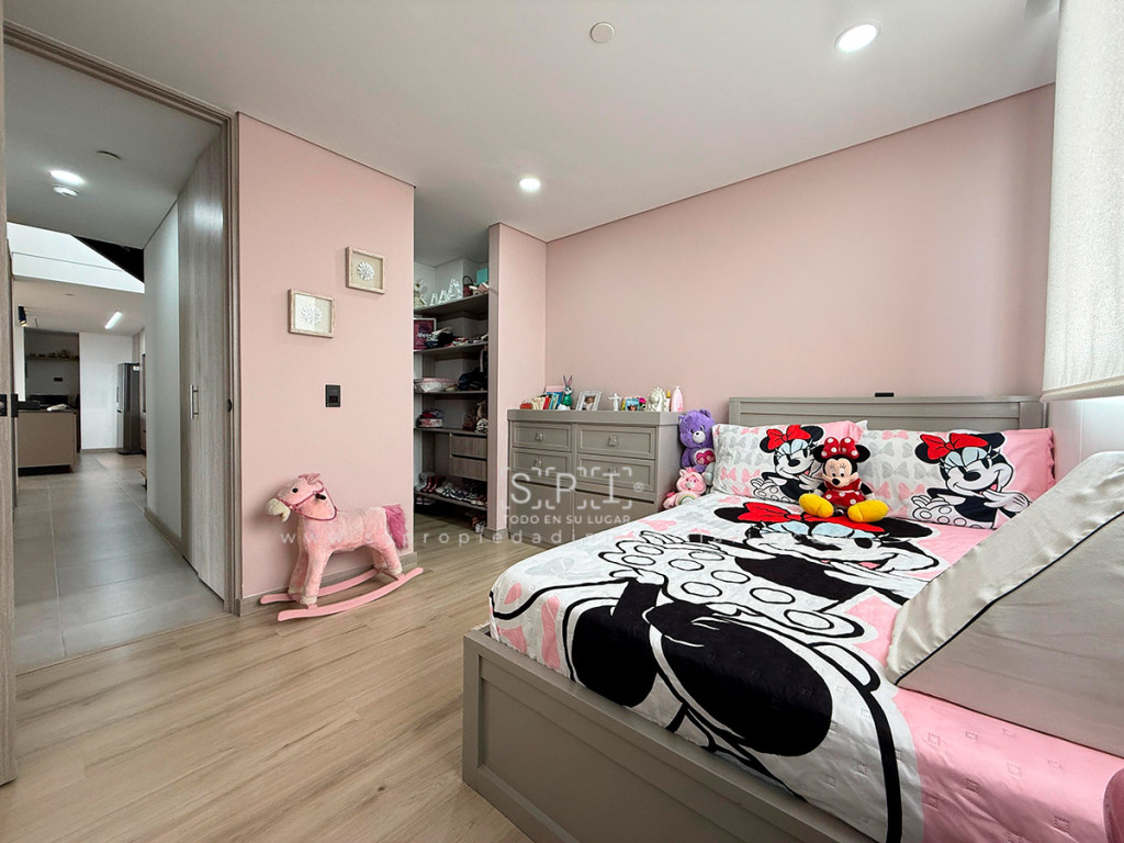 Apartamento en venta en La Inmaculada, Envigado · foto 14 de 24