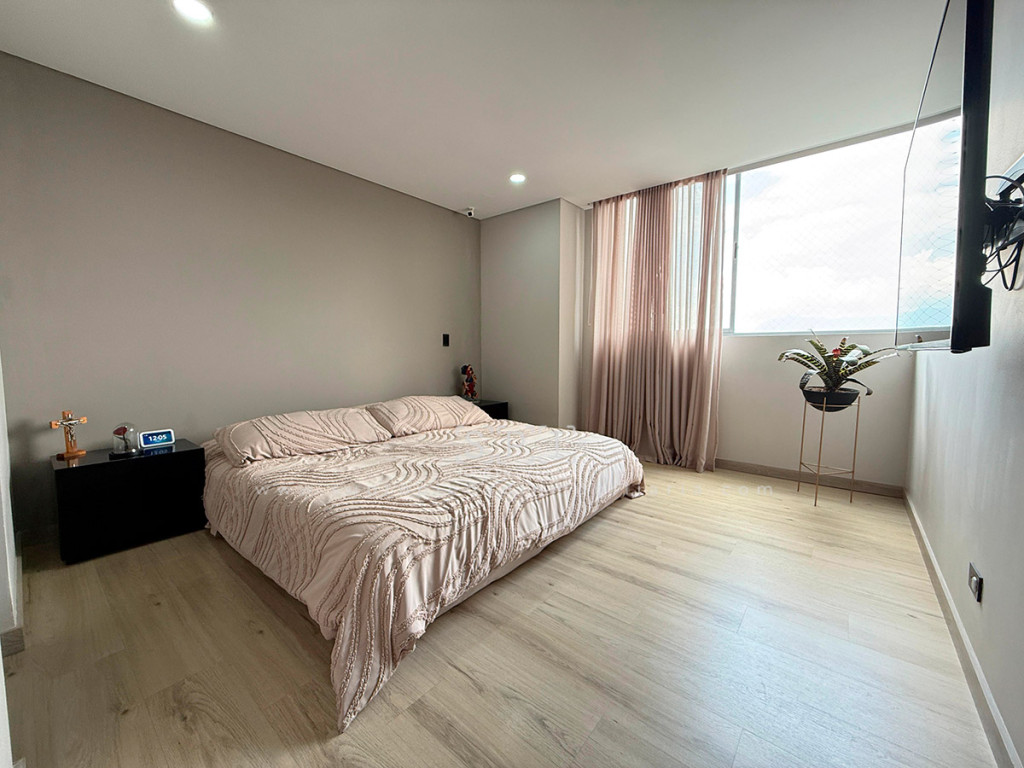 Apartamento en venta en La Inmaculada, Envigado · foto 17 de 24