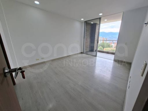 Apartamento de 2 alcobas en arriendo en Mont Juic, Envigado, 86 m² · foto 9 de 14