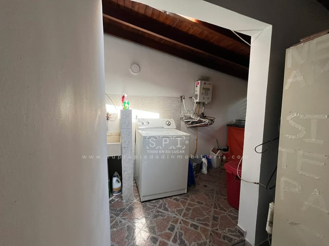 Apartamento en venta en La Aguacatala, Medellín · foto 6 de 17
