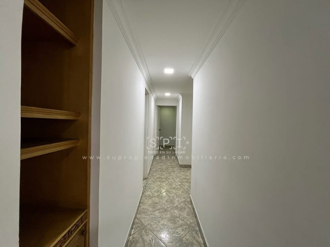 Apartamento en venta en La Aguacatala, Medellín · foto 8 de 17