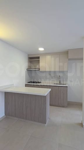 Apartamento de 3 alcobas en arriendo en La Gabriela, Bello, 54 m² · foto 2 de 15