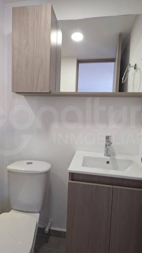 Apartamento de 3 alcobas en arriendo en La Gabriela, Bello, 54 m² · foto 12 de 15