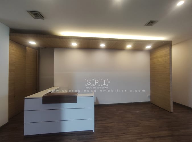 Local en arriendo en La Esmeralda, Envigado, 681 m² · foto 4 de 24