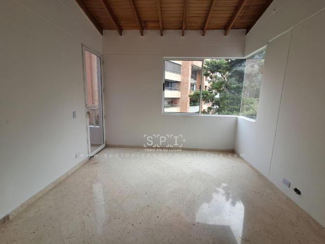 Apartamento de 3 alcobas en venta en El Tesoro, Medellín, 312 m² · foto 12 de 24