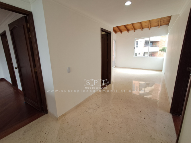 Apartamento de 3 alcobas en venta en El Tesoro, Medellín, 312 m² · foto 22 de 24