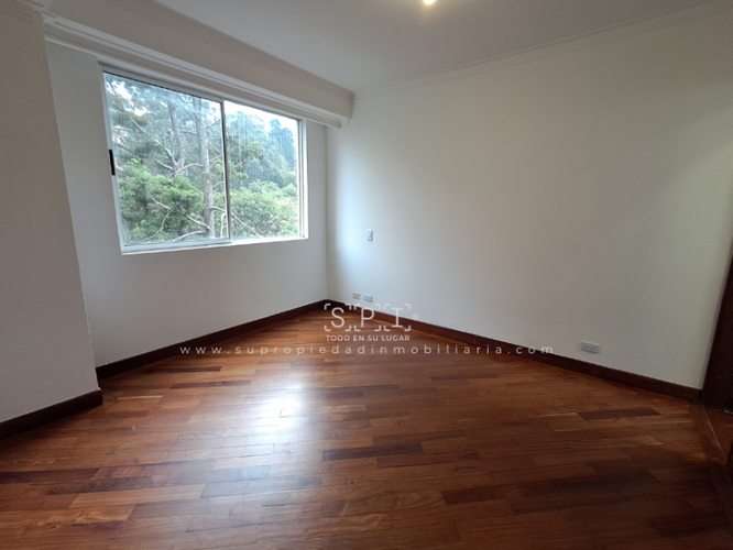 Apartamento de 3 alcobas en venta en El Tesoro, Medellín, 312 m² · foto 23 de 24