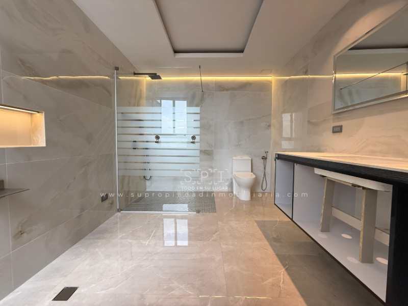 Apartamento en venta en Loma De Las Brujas, Envigado · foto 18 de 24