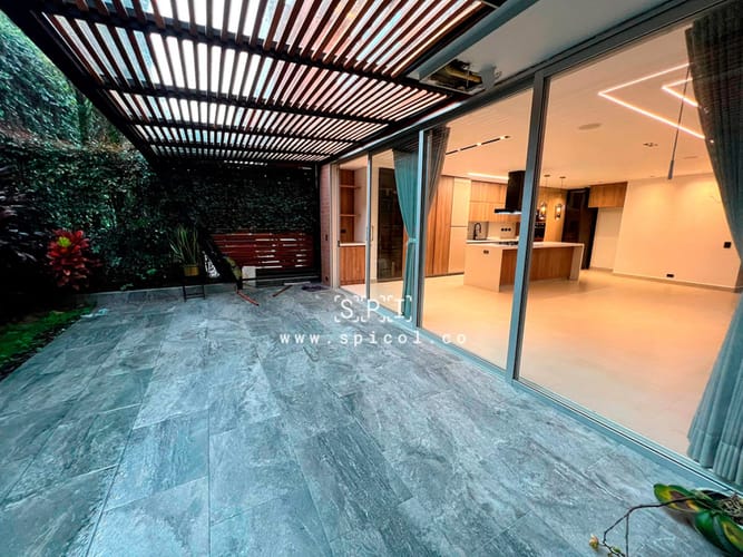 Casa de 3 alcobas en venta en El Esmeraldal, Envigado, 173 m² · foto 11 de 24