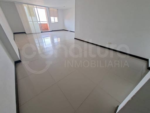 Apartamento de 3 alcobas en arriendo en Loma Del Chocho, Envigado, 115 m² · foto 6 de 18
