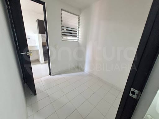 Apartamento de 3 alcobas en arriendo en Loma Del Chocho, Envigado, 115 m² · foto 7 de 18