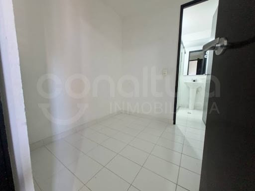 Apartamento de 3 alcobas en arriendo en Loma Del Chocho, Envigado, 115 m² · foto 8 de 18