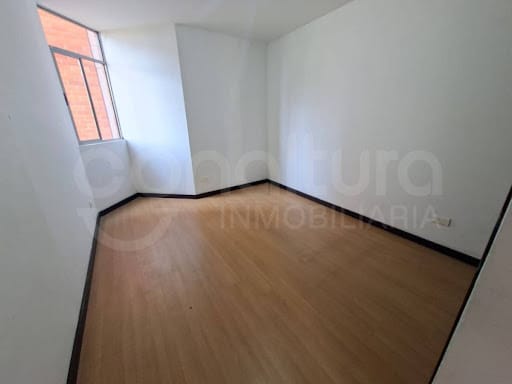 Apartamento de 3 alcobas en arriendo en Loma Del Chocho, Envigado, 115 m² · foto 12 de 18