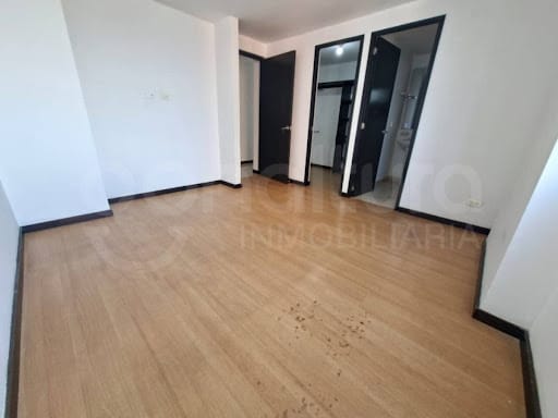 Apartamento de 3 alcobas en arriendo en Loma Del Chocho, Envigado, 115 m² · foto 16 de 18