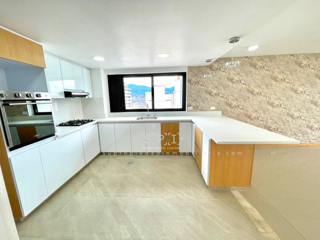 Apartamento en arriendo en La Linde, Medellín · foto 4 de 21