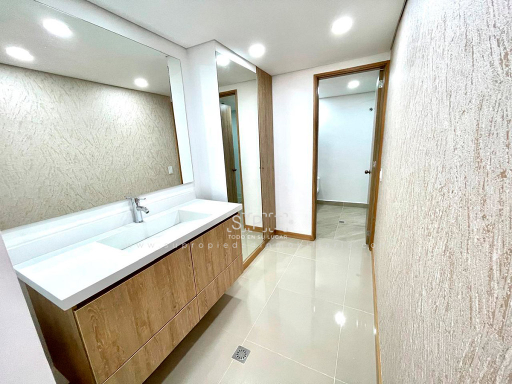 Apartamento en arriendo en La Linde, Medellín · foto 15 de 21