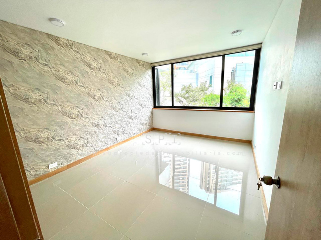 Apartamento en arriendo en La Linde, Medellín · foto 19 de 21