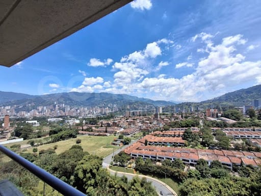 Apartamento de 2 alcobas en venta en Toledo, La Estrella, 62 m² · foto 5 de 11